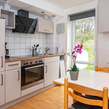 6 Person In Romo-by Traum Sønderby