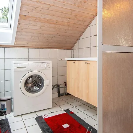 6 Person In Romo-by Traum * Sønderby