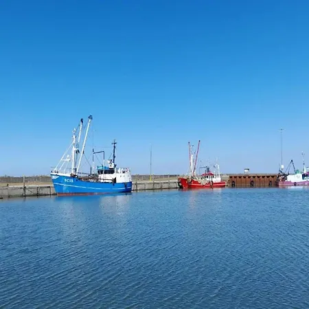 6 Person In Romo-by Traum Sønderby